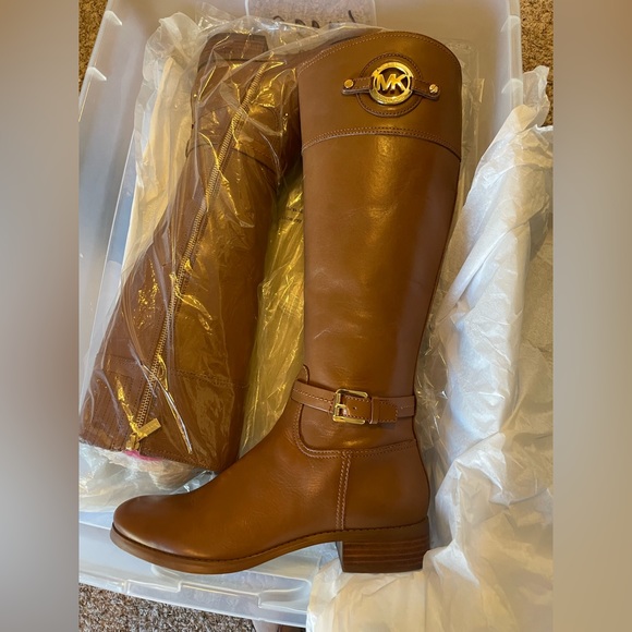 Shoes - Michael Kors boots